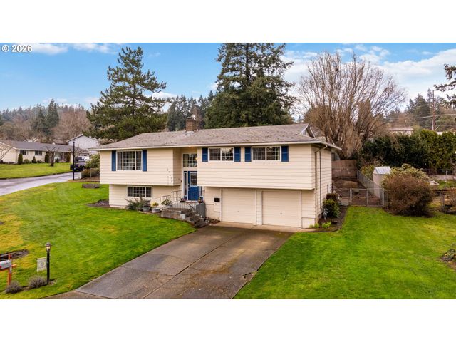 17670 Se EMERALD Dr, Milwaukie, OR 97267