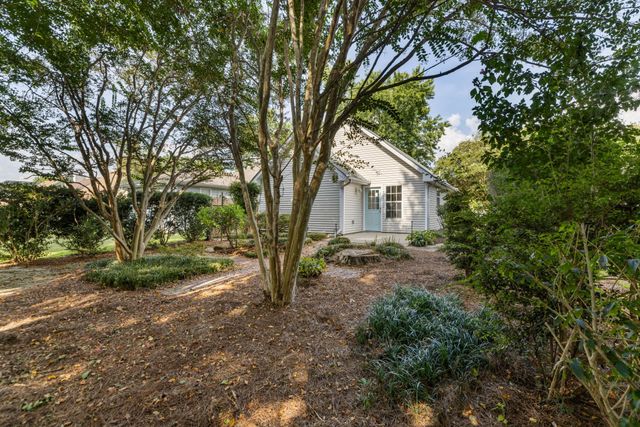 2813 Steamboat Dr, Nashville, TN 37214
