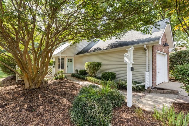 2813 Steamboat Dr, Nashville, TN 37214