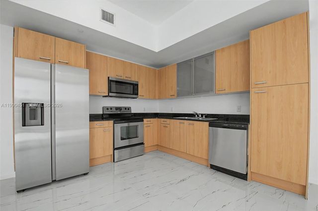 1350 NW 8th Ct B2-6, Miami, FL 33136