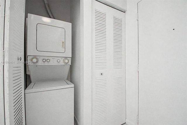 1350 NW 8th Ct B2-6, Miami, FL 33136