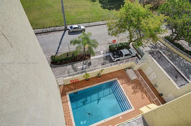 1350 NW 8th Ct B2-6, Miami, FL 33136