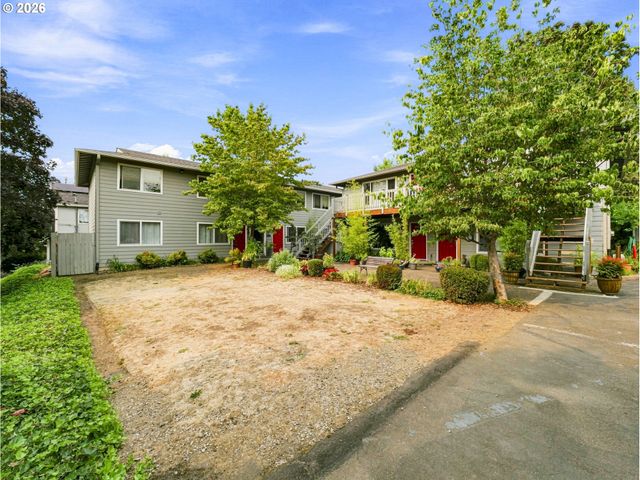 7007 N BURLINGTON Ave, Portland, OR 97203