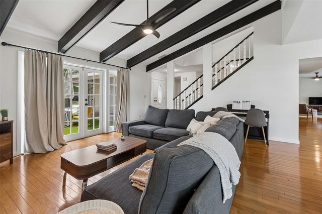 15824 KNOLLVIEW DRIVE, Tampa, FL 33624