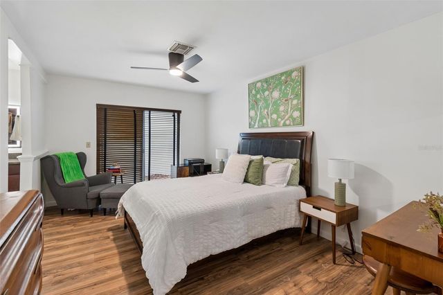 15824 KNOLLVIEW DRIVE, Tampa, FL 33624