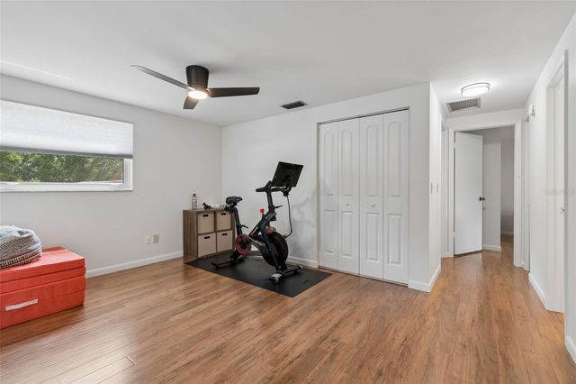 15824 KNOLLVIEW DRIVE, Tampa, FL 33624