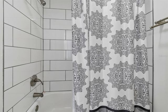 15824 KNOLLVIEW DRIVE, Tampa, FL 33624