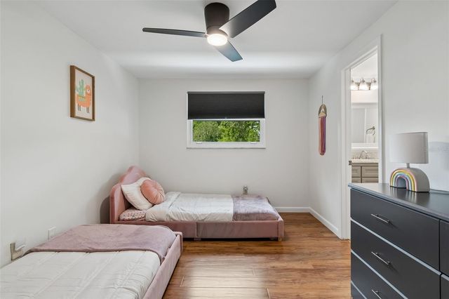 15824 KNOLLVIEW DRIVE, Tampa, FL 33624