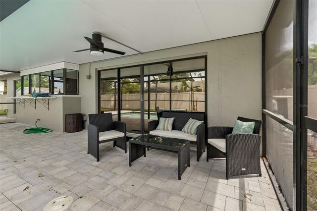 15824 KNOLLVIEW DRIVE, Tampa, FL 33624