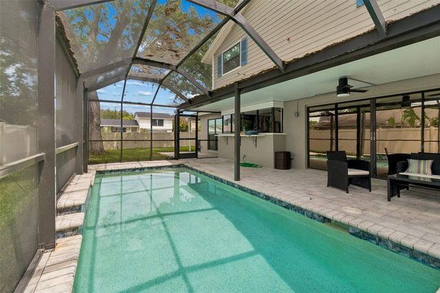 15824 KNOLLVIEW DRIVE, Tampa, FL 33624