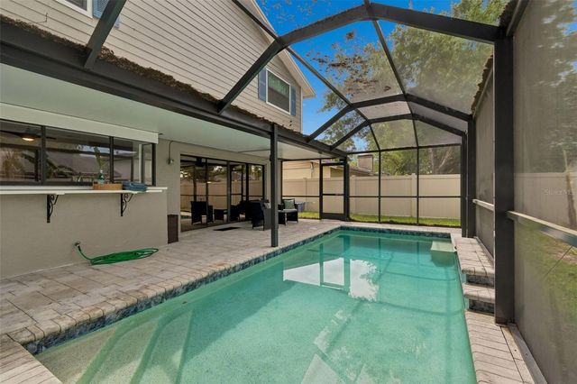 15824 KNOLLVIEW DRIVE, Tampa, FL 33624