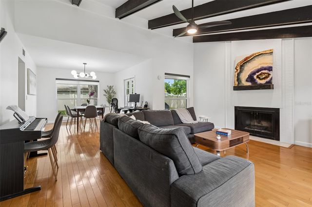 15824 KNOLLVIEW DRIVE, Tampa, FL 33624