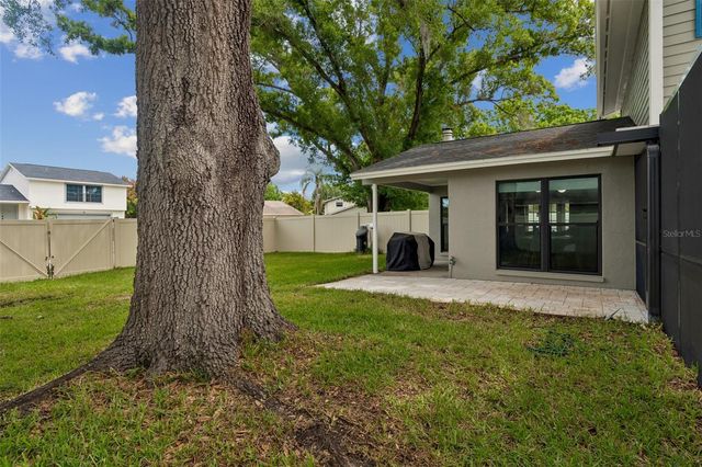 15824 KNOLLVIEW DRIVE, Tampa, FL 33624