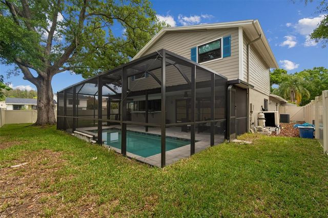 15824 KNOLLVIEW DRIVE, Tampa, FL 33624