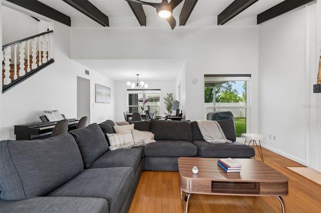 15824 KNOLLVIEW DRIVE, Tampa, FL 33624