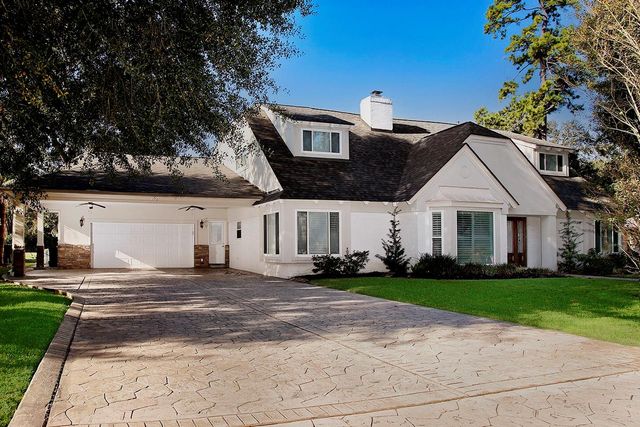 13115 Mission Valley Drive, Houston, TX 77069