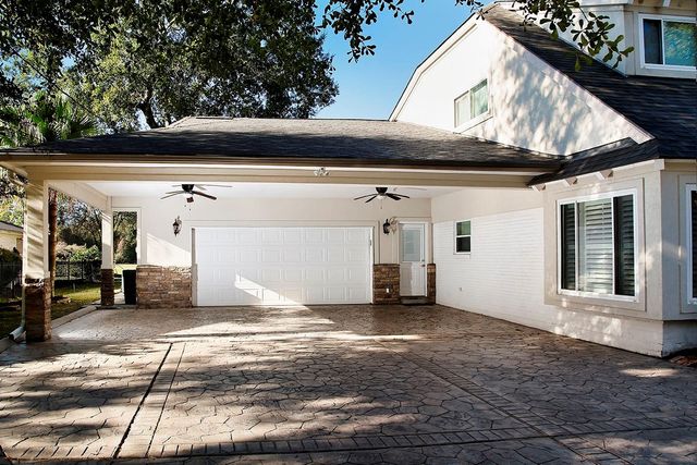 13115 Mission Valley Drive, Houston, TX 77069