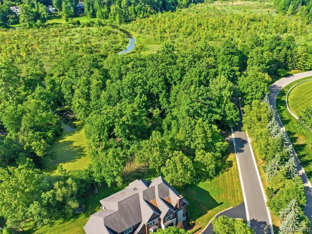 1920 Heron Ridge Drive, Bloomfield Hills, MI 48302