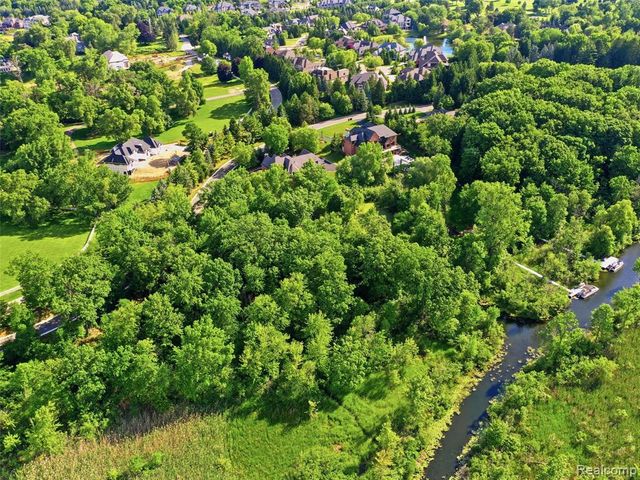 1920 Heron Ridge Drive, Bloomfield Hills, MI 48302