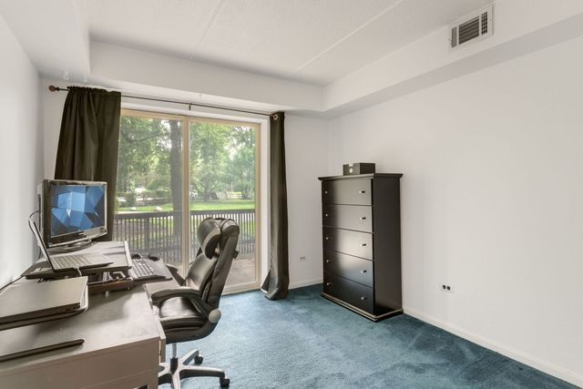 512 Redondo Drive 110, Downers Grove, IL 60516