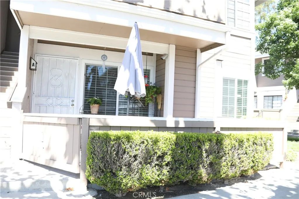 1505 S Raitt 97, Santa Ana, CA 92704