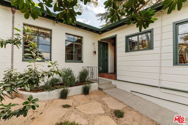 10514 Silverton Avenue, Tujunga, CA 91042