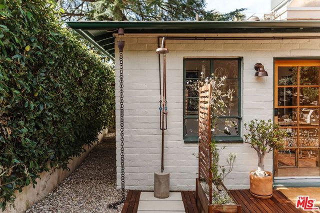 10514 Silverton Avenue, Tujunga, CA 91042