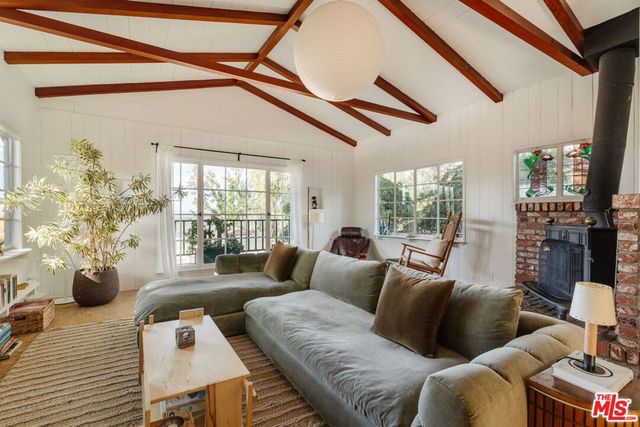 10514 Silverton Avenue, Tujunga, CA 91042