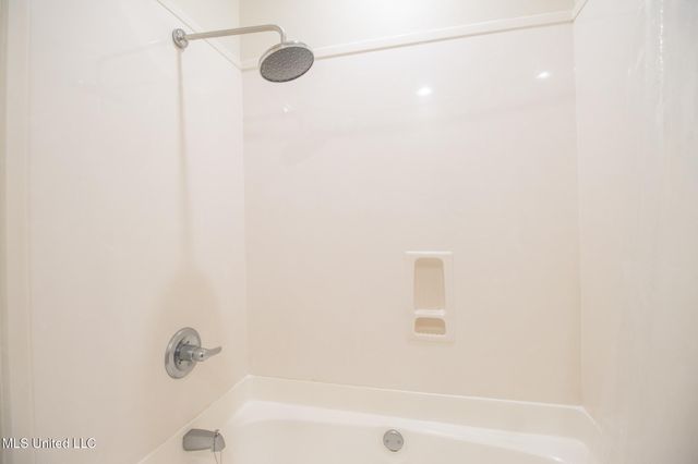 2252 Beach Drive, 203, Gulfport, MS 39507