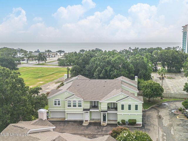 2252 Beach Drive, 203, Gulfport, MS 39507