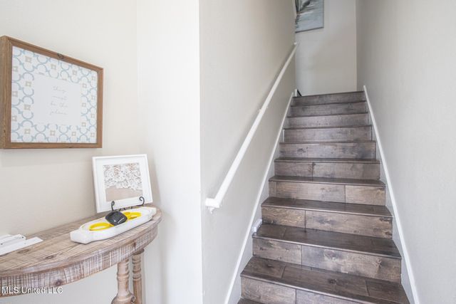 2252 Beach Drive, 203, Gulfport, MS 39507