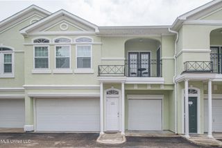 2252 Beach Drive, 203, Gulfport, MS 39507