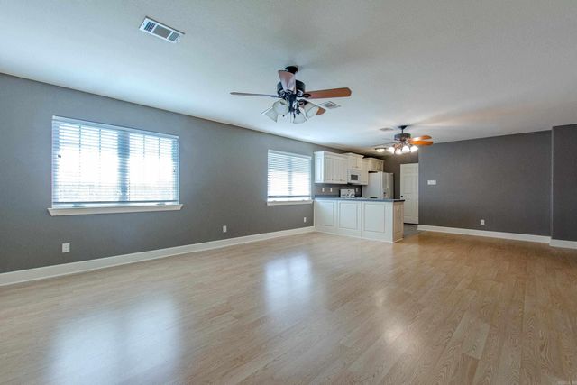 1306 Tupelo Court, Jacksonville, AR 72076