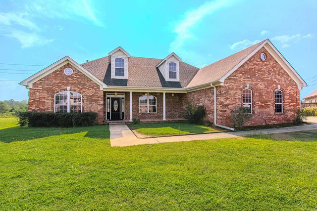 1306 Tupelo Court, Jacksonville, AR 72076