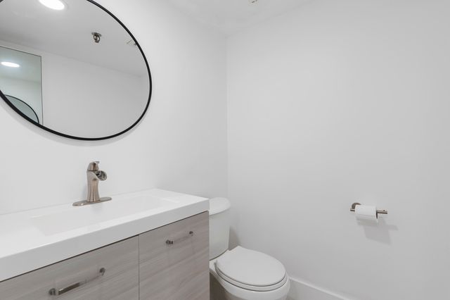 859 Jeffery Street 212, Boca Raton, FL 33487