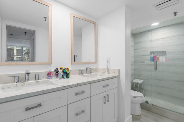 859 Jeffery Street 212, Boca Raton, FL 33487