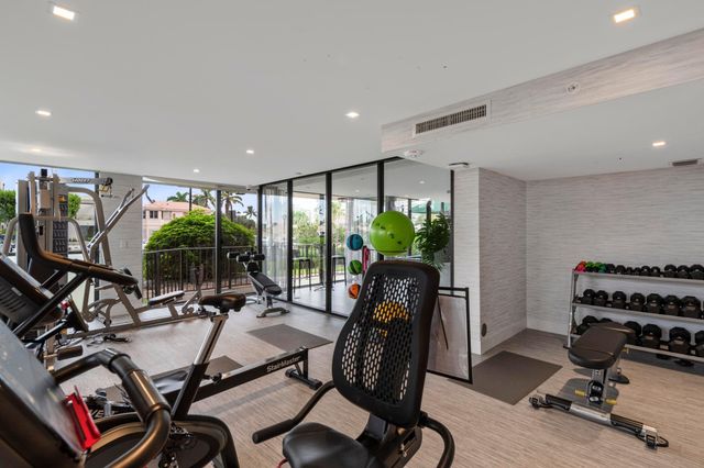 859 Jeffery Street 212, Boca Raton, FL 33487