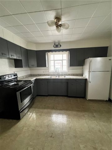 58 Mayflower Street, Rochester, NY 14615