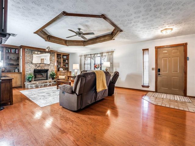 12000 SW 7th Street, Yukon, OK 73099
