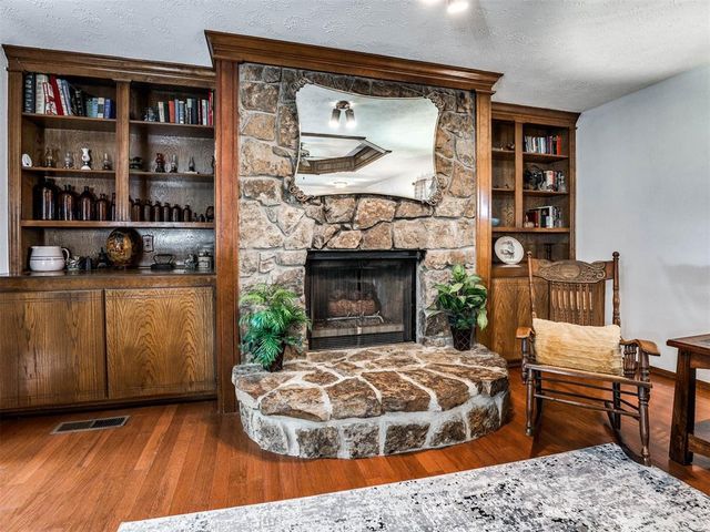 12000 SW 7th Street, Yukon, OK 73099