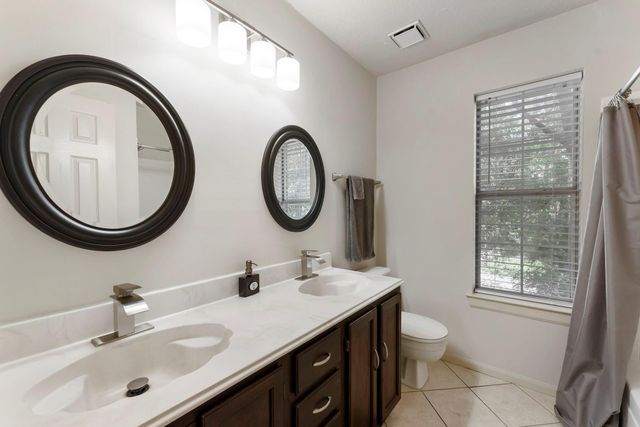 81 S Hidden View Circle, The Woodlands, TX 77381