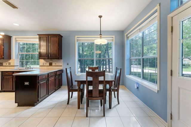 81 S Hidden View Circle, The Woodlands, TX 77381