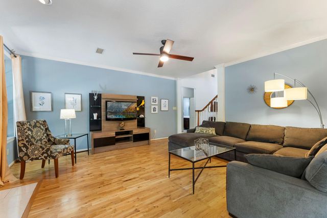 81 S Hidden View Circle, The Woodlands, TX 77381
