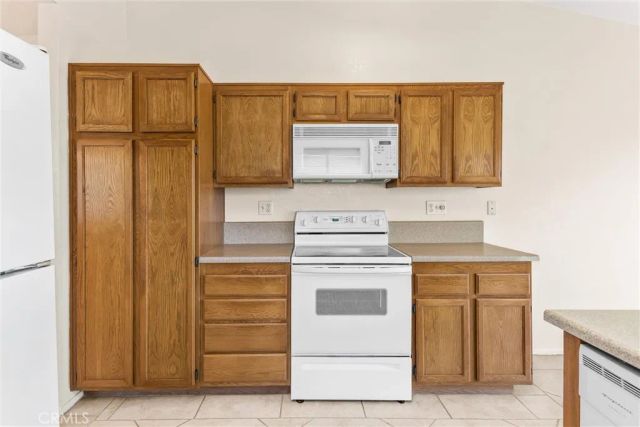 10715 Cherry Hills, Cherry Valley, CA 92223