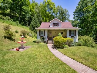 2951 Phillips DRIVE, Lower Burrell, PA 15068