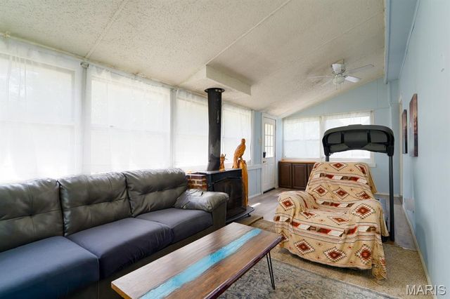 426 Tiffin Avenue, St Louis, MO 63135
