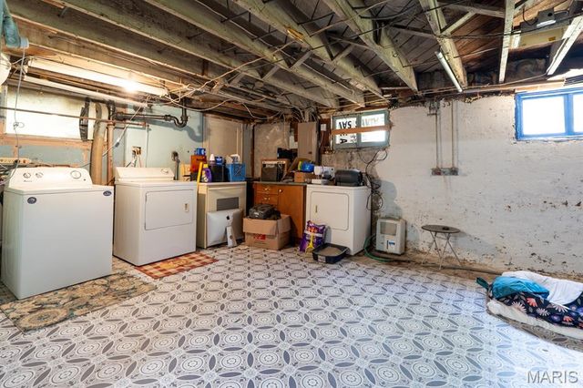 426 Tiffin Avenue, St Louis, MO 63135