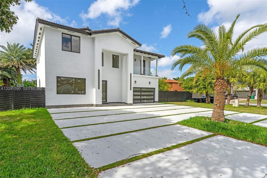 19246 SW 132nd Avenue, Miami, FL 33177