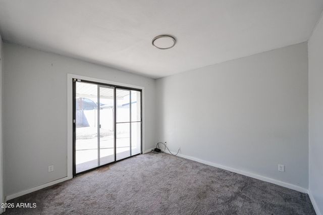 8201 W EARLL Drive, Phoenix, AZ 85033