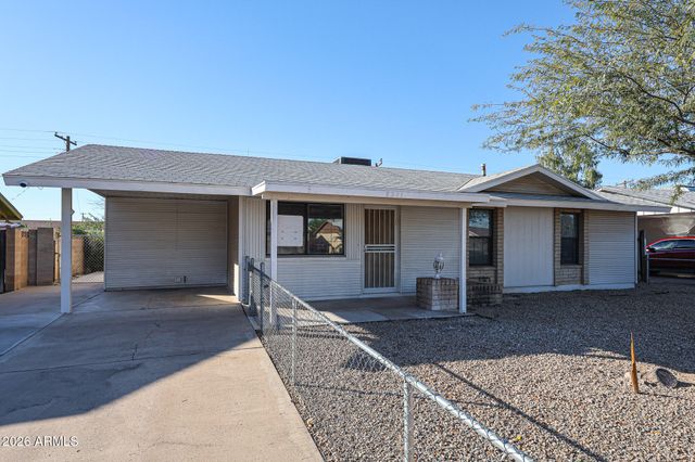 8201 W EARLL Drive, Phoenix, AZ 85033